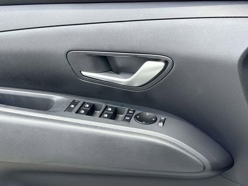 Used 2025 Hyundai Santa Cruz SEL AWD/4WD image 17