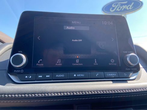 Used 2023 Nissan Rogue S AWD/4WD image 25