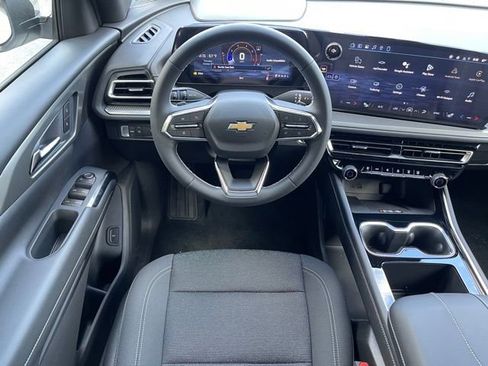 New 2026 Chevrolet Traverse LT w/ Sun and Wheel Package image 6