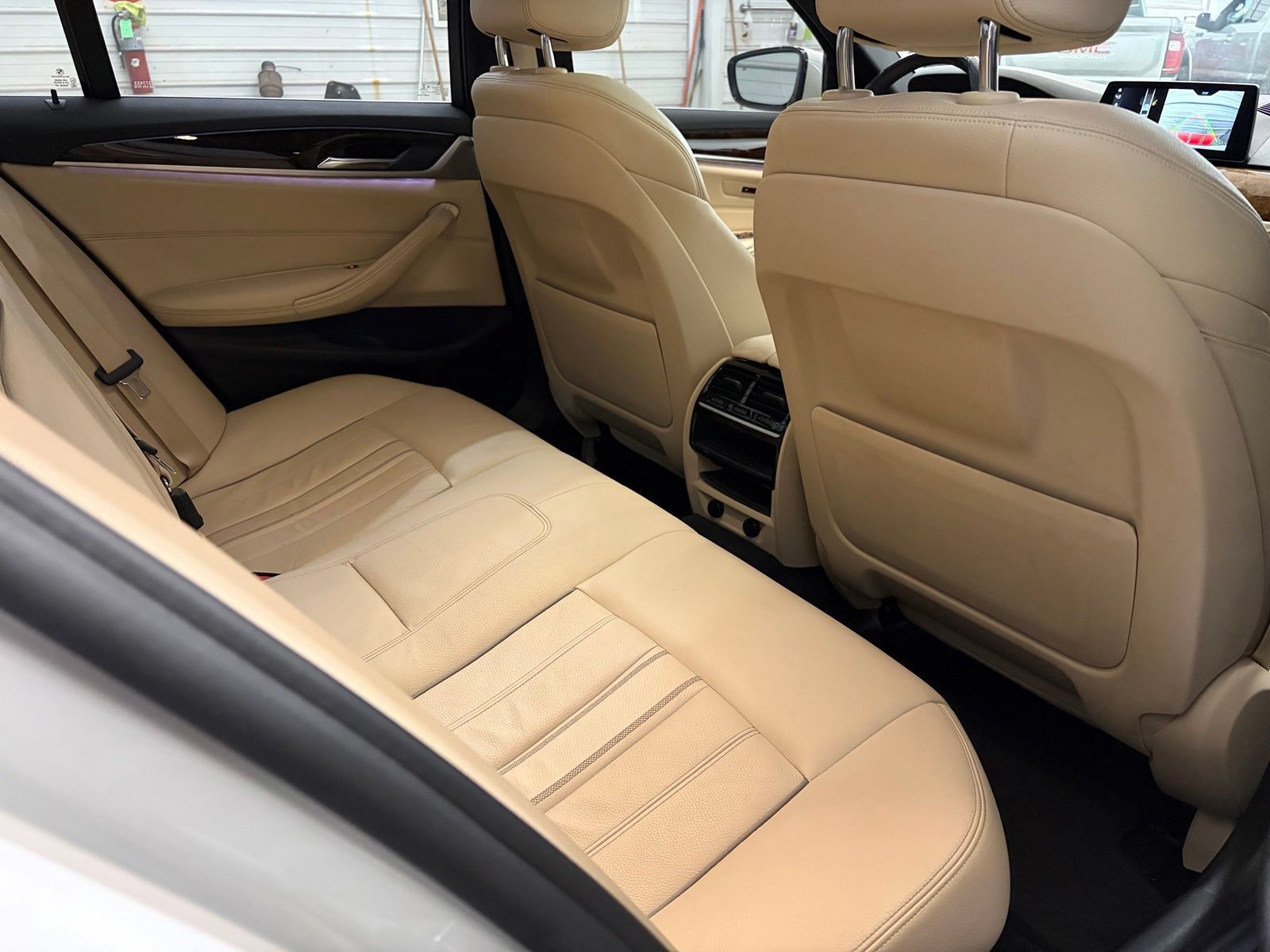 Used 2018 BMW 530i xDrive AWD/4WD image 30