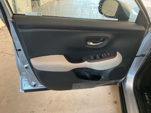 New 2026 Honda HR-V LX image 4