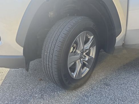 Used 2023 Toyota RAV4 LE image 31