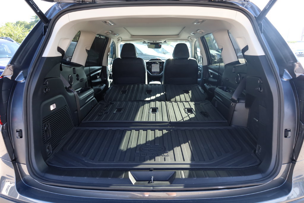 Certified 2026 Subaru Ascent Limited AWD/4WD image 9