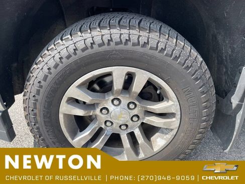 Used 2018 Chevrolet Silverado 1500 LT w/ All Star Edition AWD/4WD image 19