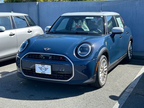 New 2026 MINI Cooper S image 2
