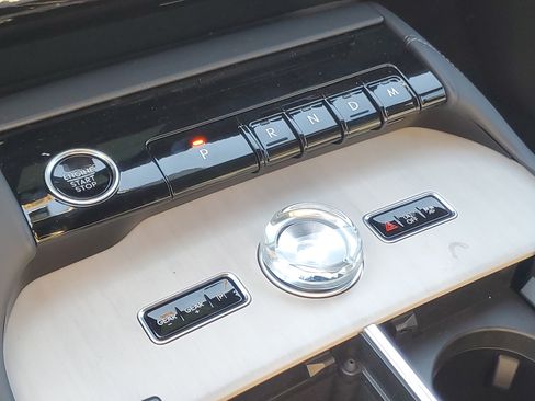 New 2025 Lincoln Navigator Reserve w/ Jet Appearance Package image 25