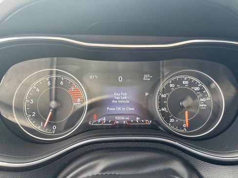 Used 2021 Jeep Cherokee Limited AWD/4WD image 24
