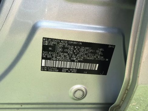 Used 2013 Toyota RAV4 XLE image 37