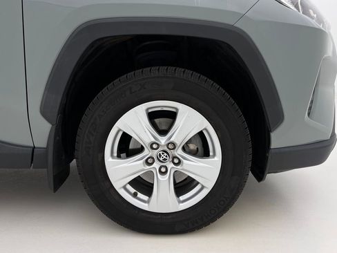 Used 2021 Toyota RAV4 XLE image 34