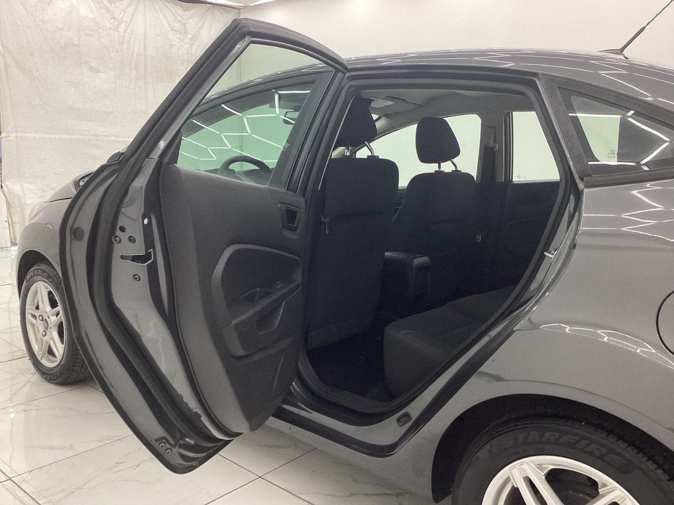 Used 2019 Ford Fiesta SE FWD image 22
