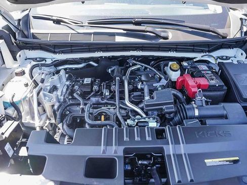 New 2026 Nissan Kicks SR image 29