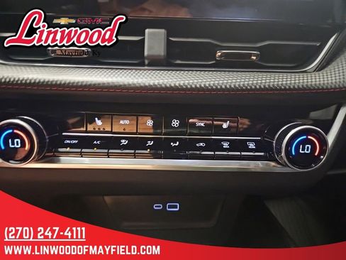 Used 2026 Chevrolet Equinox RS w/ LPO, Floor Liner Package AWD/4WD image 27