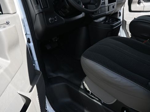 Used 2024 Chevrolet Express 2500 w/ Driver Convenience Package RWD image 7