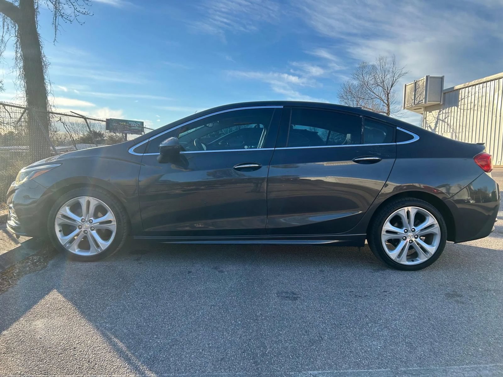 Used 2016 Chevrolet Cruze Premier w/ RS Package FWD image 11