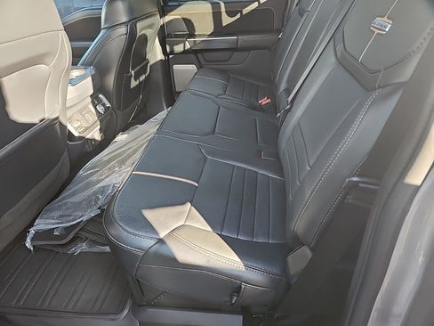 Used 2022 Ford F150 Platinum w/ FX4 Off-Road Package image 6