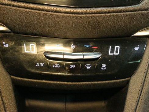 Used 2022 Cadillac XT5 Premium Luxury AWD/4WD image 29