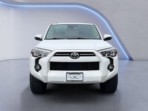 Used 2022 Toyota 4Runner SR5 Premium image 8