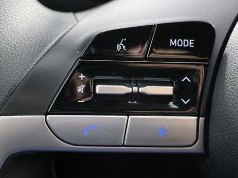 Certified 2024 Hyundai Santa Cruz SEL FWD image 11