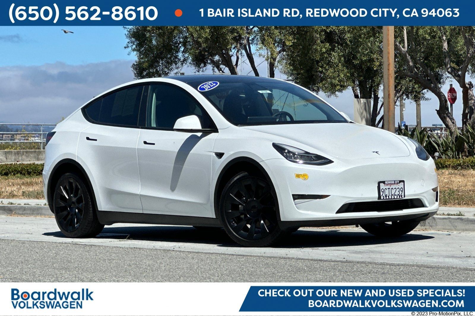 Used 2022 Tesla Model Y Long Range AWD/4WD image 1