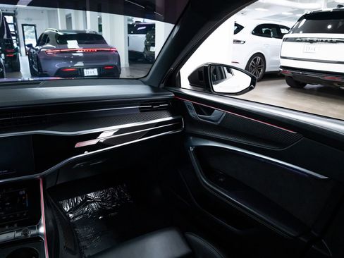 Used 2021 Audi RS 6 image 11