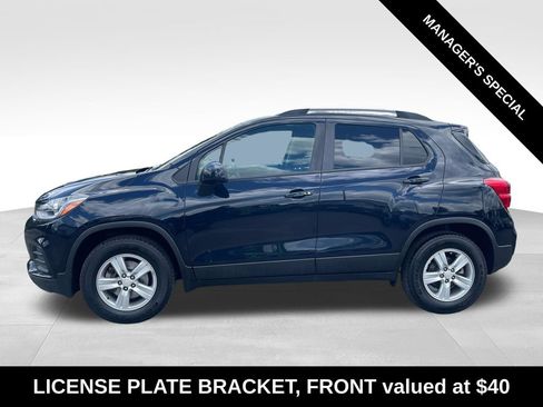 Used 2022 Chevrolet Trax LT w/ Driver Confidence Package AWD/4WD image 4