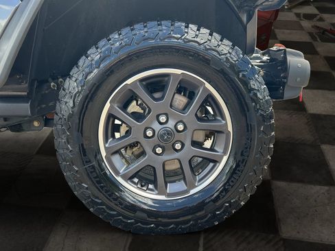 Used 2021 Jeep Gladiator Overland AWD/4WD image 10