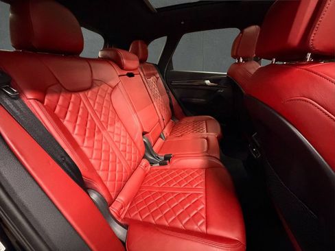 Used 2018 Audi SQ5 Prestige AWD/4WD image 15