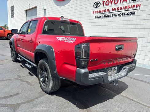 Used 2021 Toyota Tacoma TRD Sport w/ Technology Package RWD image 5