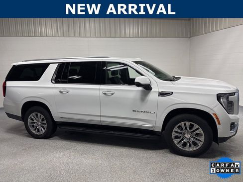Used 2025 GMC Yukon XL Denali image 1