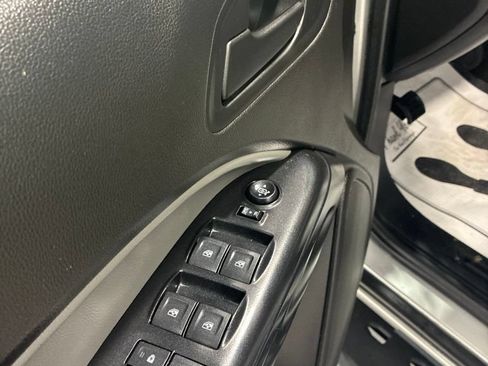 Used 2016 Chevrolet Colorado W/T w/ WT Convenience Package AWD/4WD image 12