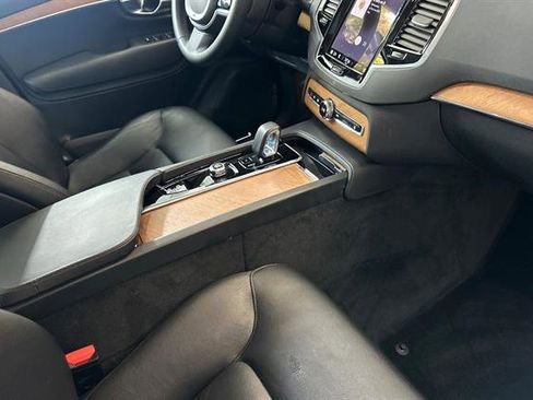 Certified 2023 Volvo XC90 T8 Plus image 17