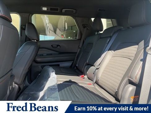 New 2026 Nissan Pathfinder Rock Creek image 12