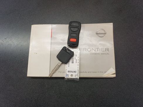 Used 2008 Nissan Frontier SE w/ SE Value Truck Pkg RWD image 13