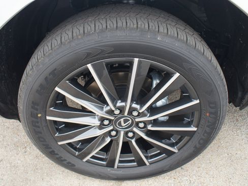 Used 2026 Lexus GX 550 w/ Cold Area Package image 26