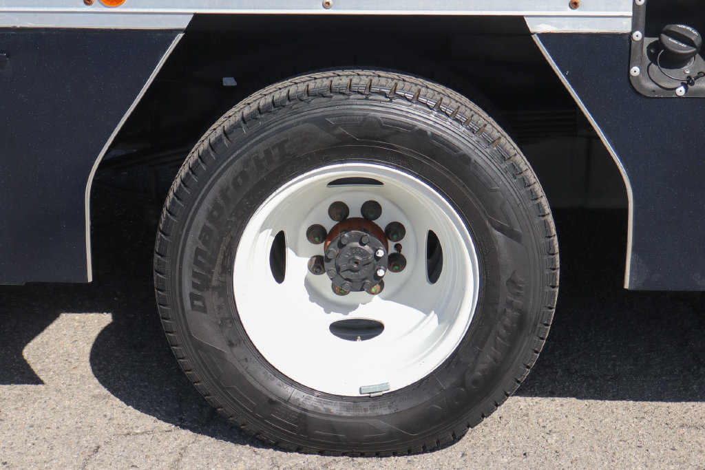 Used 2024 Ford E-450 and Econoline 450 Super Duty w/ Power Windows & Locks Group RWD image 40