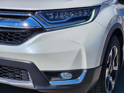 Used 2019 Honda CR-V Touring image 9