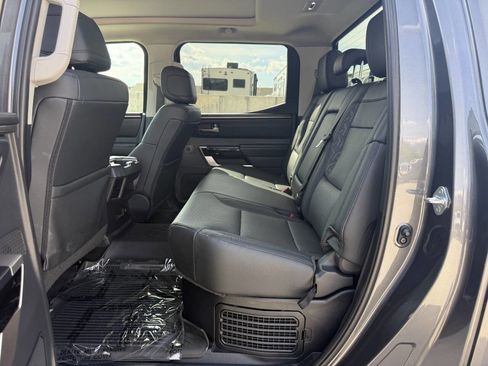 Used 2024 Toyota Tundra Limited AWD/4WD image 23