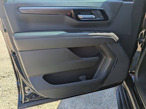 New 2026 Chevrolet Tahoe LS w/ LS Custom Edition AWD/4WD image 8