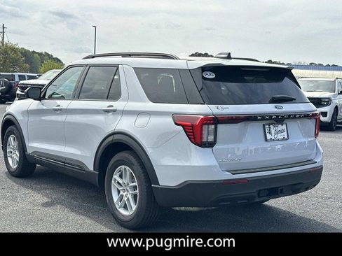 New 2026 Ford Explorer Active image 5