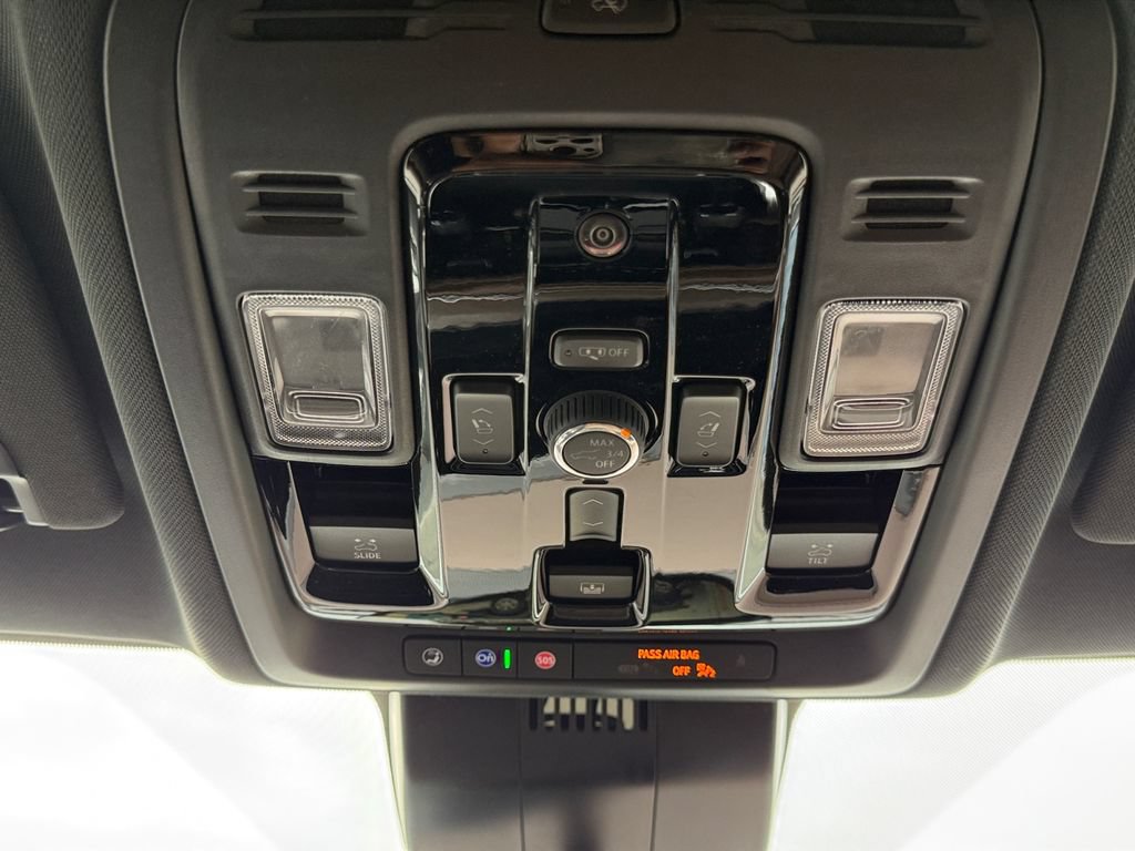 New 2026 Chevrolet Tahoe High Country AWD/4WD image 19