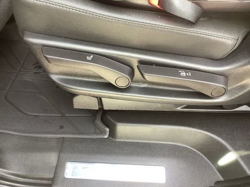 Used 2023 Chevrolet Tahoe LT w/ Luxury Package image 11