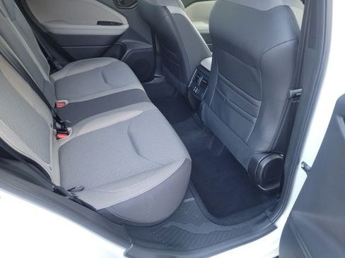 Used 2025 Subaru Forester Premium AWD/4WD image 12