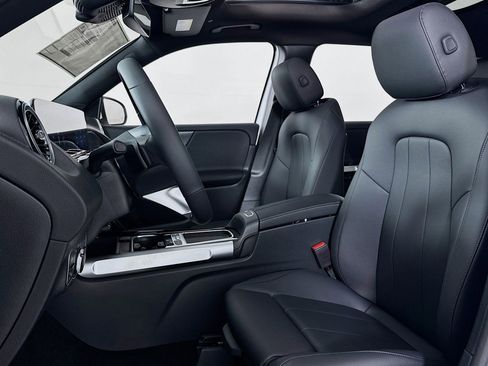 New 2026 Mercedes-Benz GLB 250 image 16