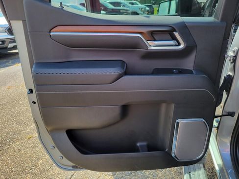 Used 2021 GMC Sierra 1500 AT4 w/ AT4 Preferred Package image 29