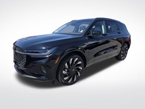 New 2025 Lincoln Nautilus Reserve image 5