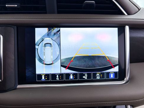 Used 2024 GMC Yukon Denali w/ Max Trailering Package AWD/4WD image 8