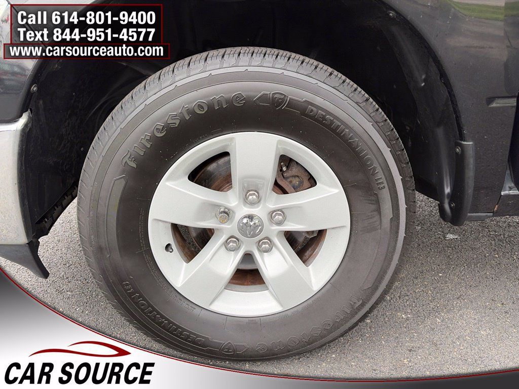 Used 2017 RAM 1500 Classic SLT AWD/4WD image 21