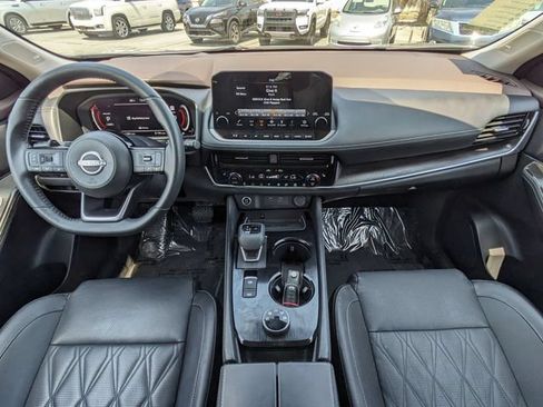 Used 2023 Nissan Rogue Platinum w/ Platinum Premium Package AWD/4WD image 17