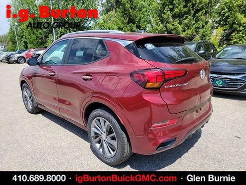 Used 2023 Buick Encore GX Select w/ Sport Touring Package FWD image 3
