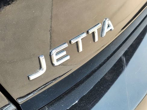 Used 2024 Volkswagen Jetta SE FWD image 18